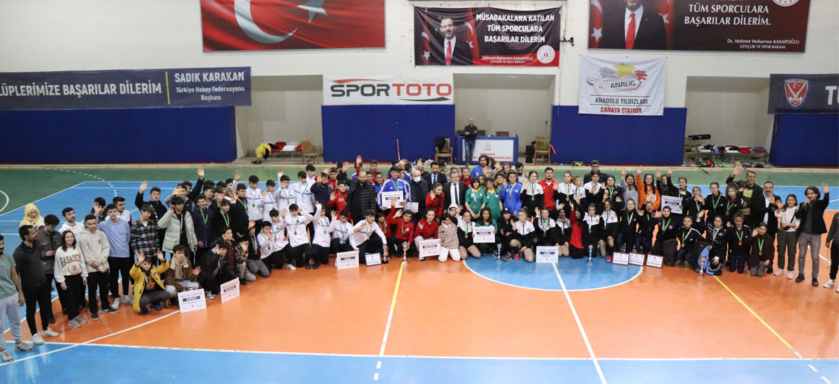 U16 KIZLAR - ERKEKLER SALON TÜRKİYE ŞAMPİYONASI SONA ERDİ