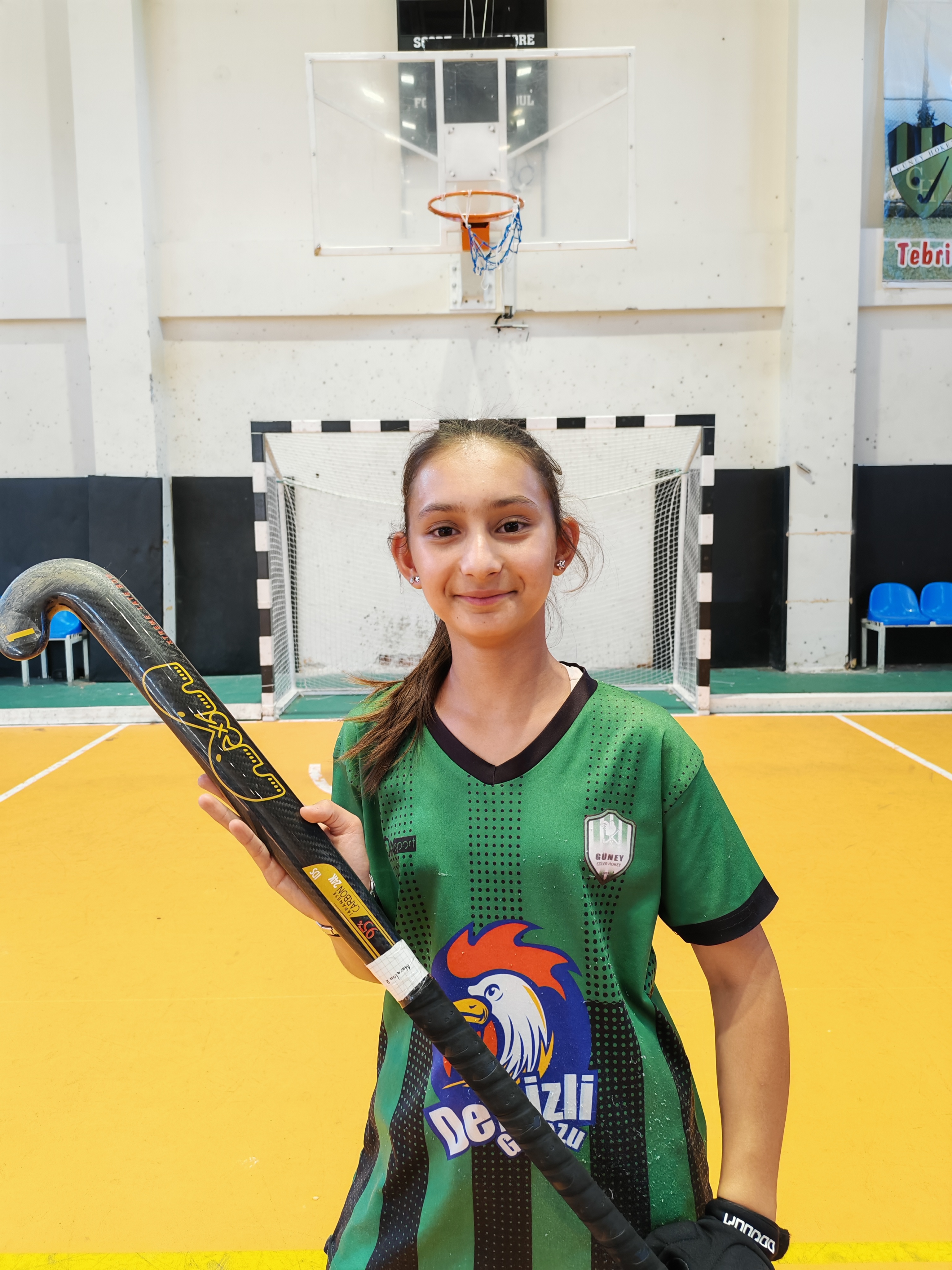 Meral Naz  Ortak 